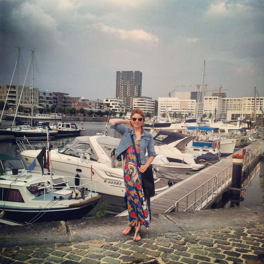 Alexandra Ungureanu Feet