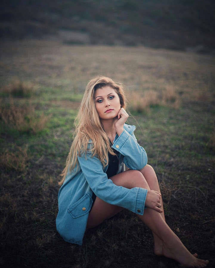 Alyssa Sheridan Feet