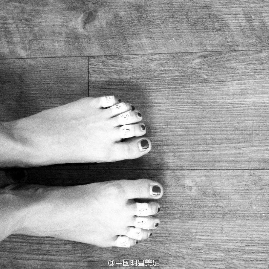 Amber Kuo Feet