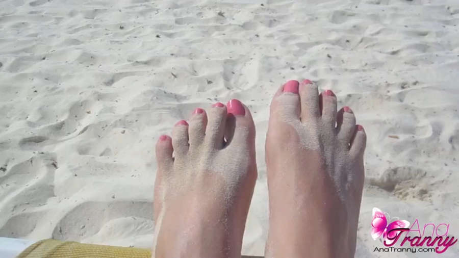 Ana Mancini Feet