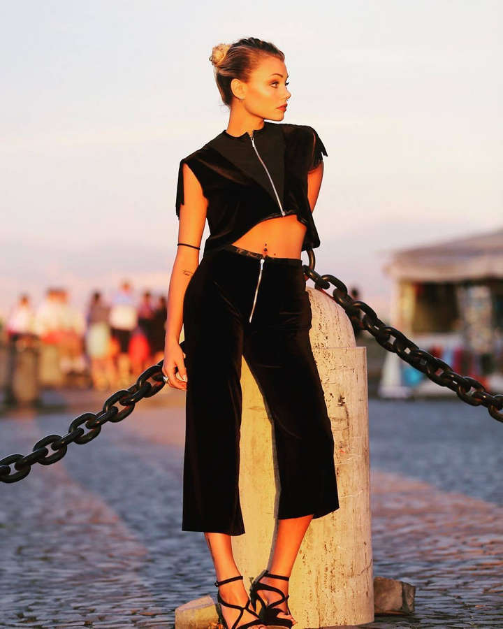 Camilla Mangiapelo Feet