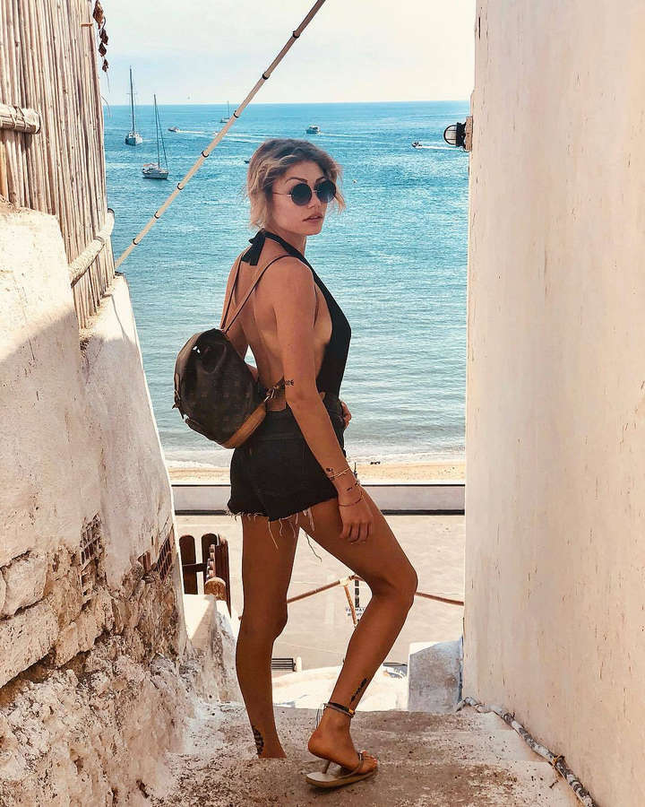 Camilla Mangiapelo Feet