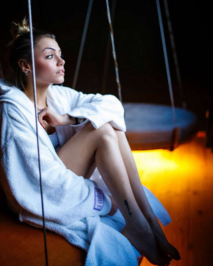 Camilla Mangiapelo Feet