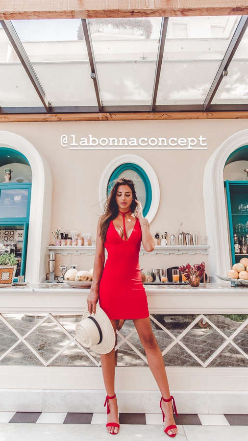 Caroline Chafauzer Feet