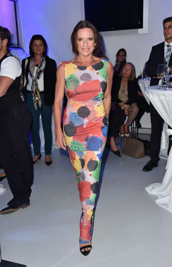 Christine Neubauer Feet