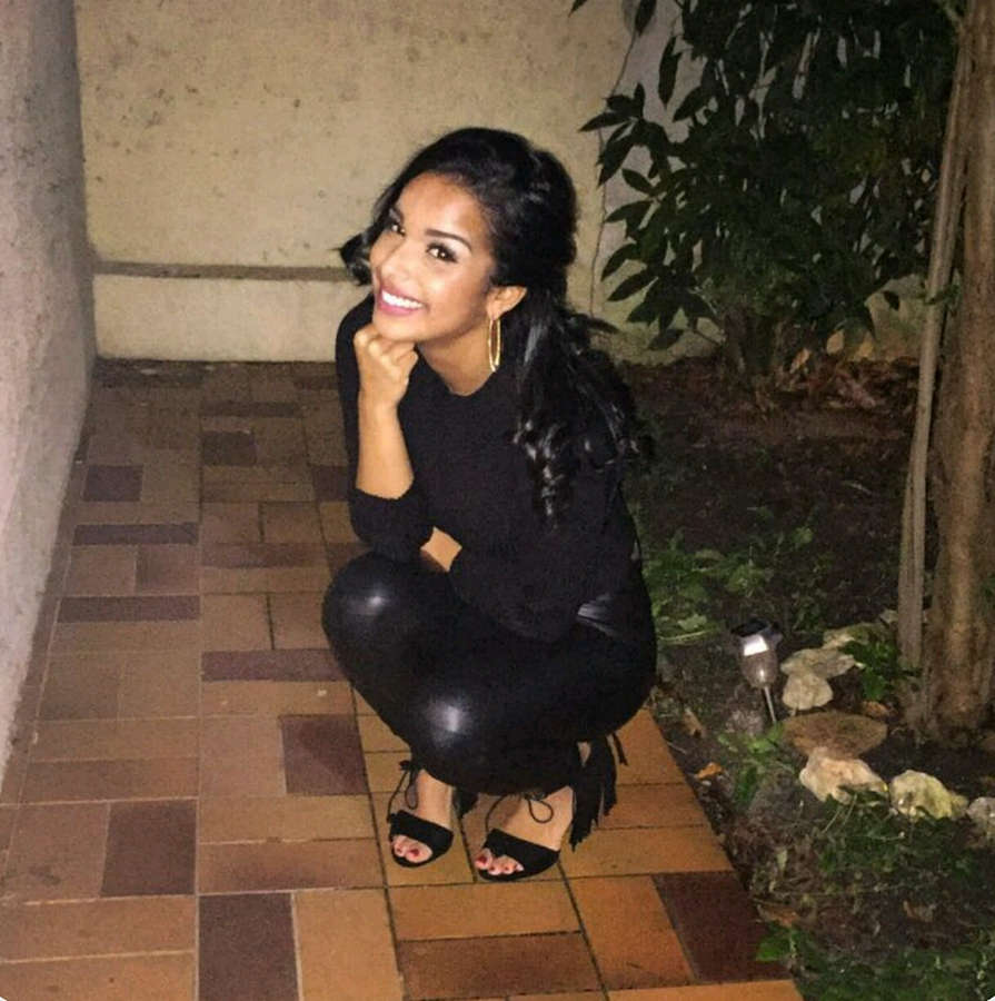 Emilia Cheranti Feet