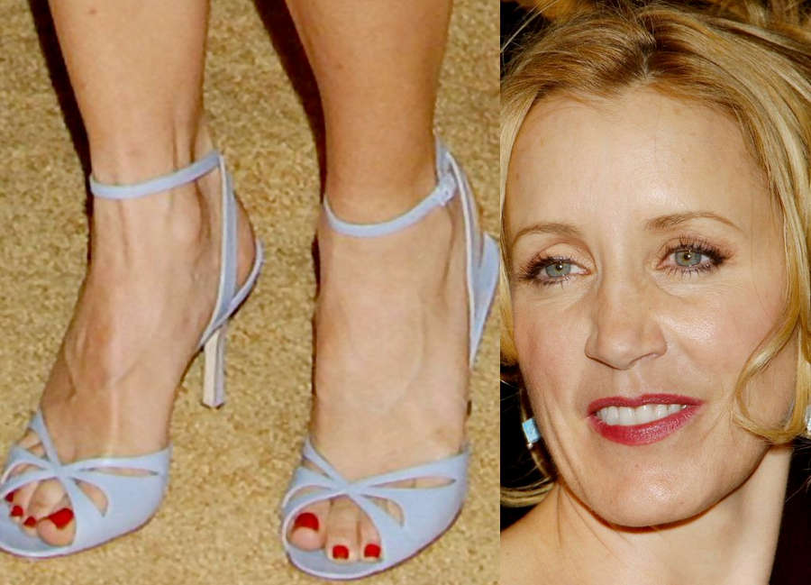 Felicity Huffman Feet