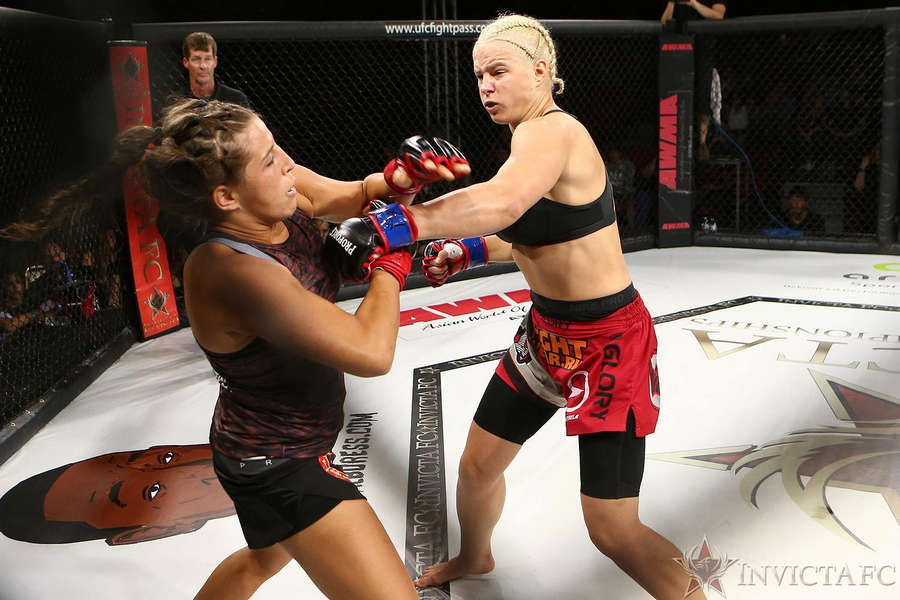 Helena Kolesnyk Feet