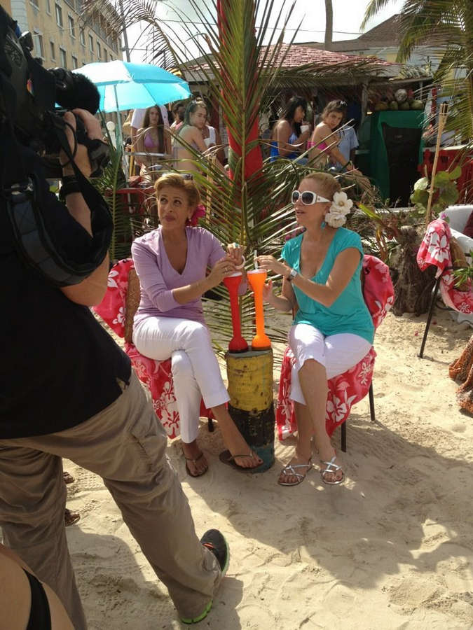 Hoda Kotb Feet