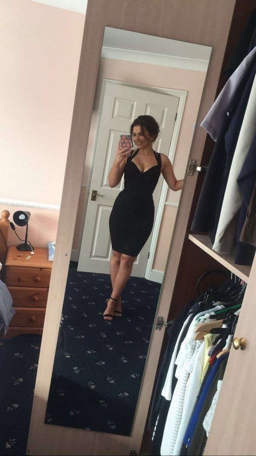 Jasmine Armfield Feet