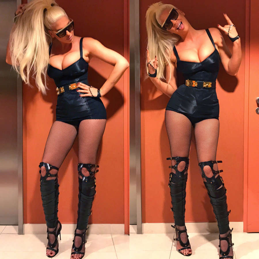 Jelena Karleusa Feet