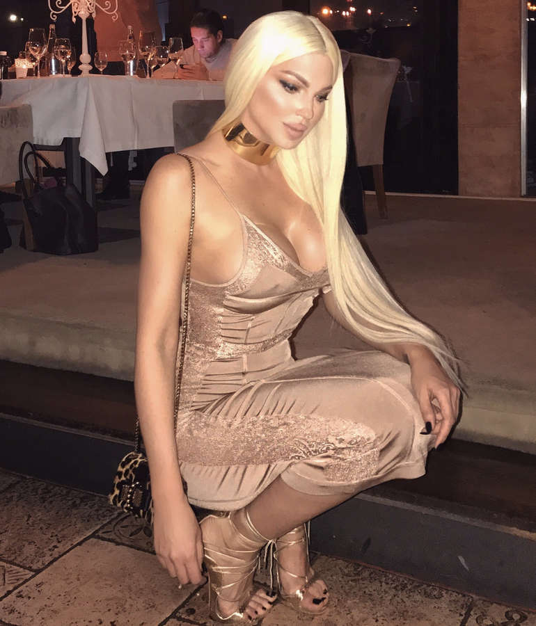 Jelena Karleusa Feet