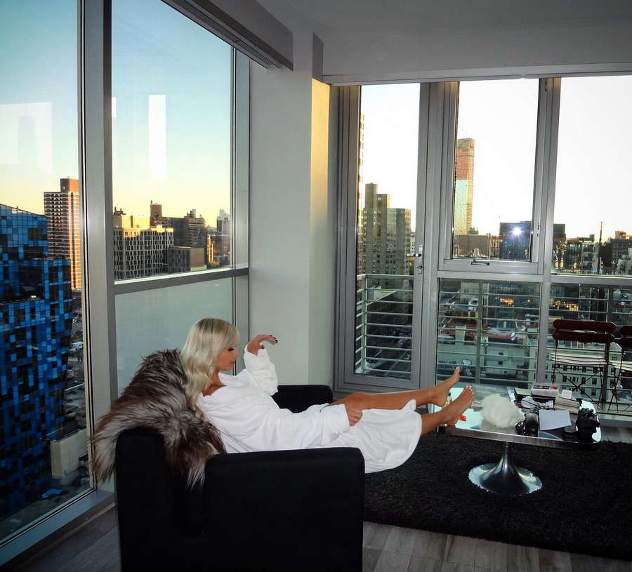 Jhenny Andrade Feet