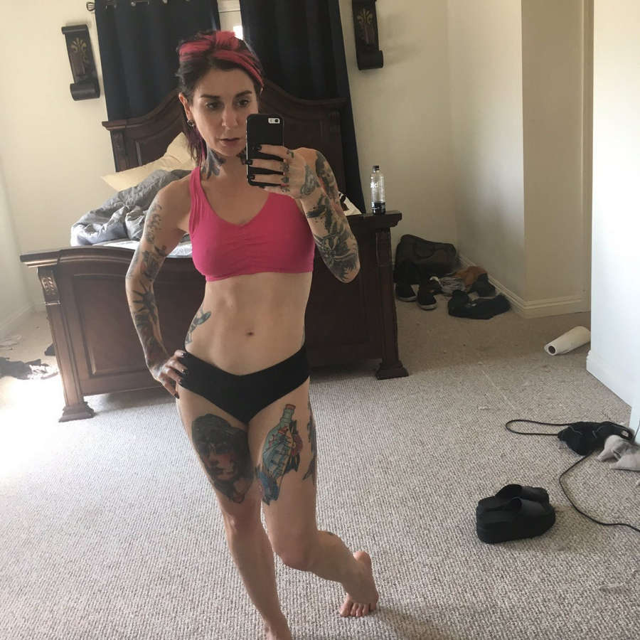 Joanna Angel Feet (11 images) Sexy Feets - Celeb Feets