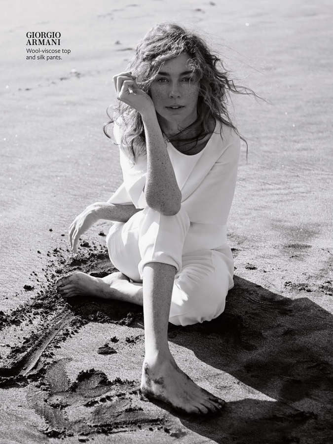 Julianne Nicholson Feet