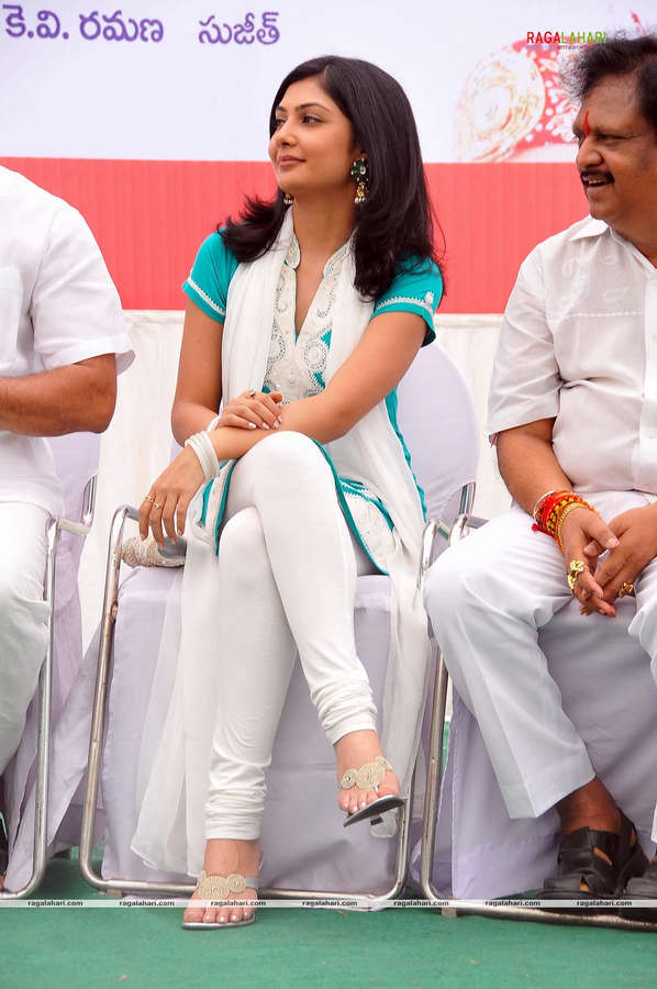 Kamalinee Mukherjee Feet