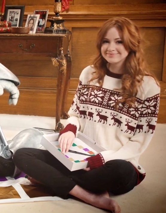 Karen Gillan Feet