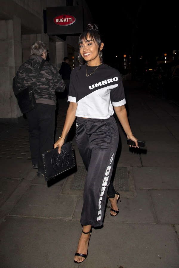 Leigh Anne Pinnock Feet