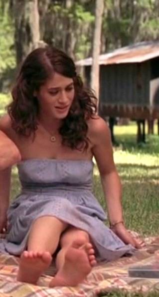 Lizzy Caplan Feet