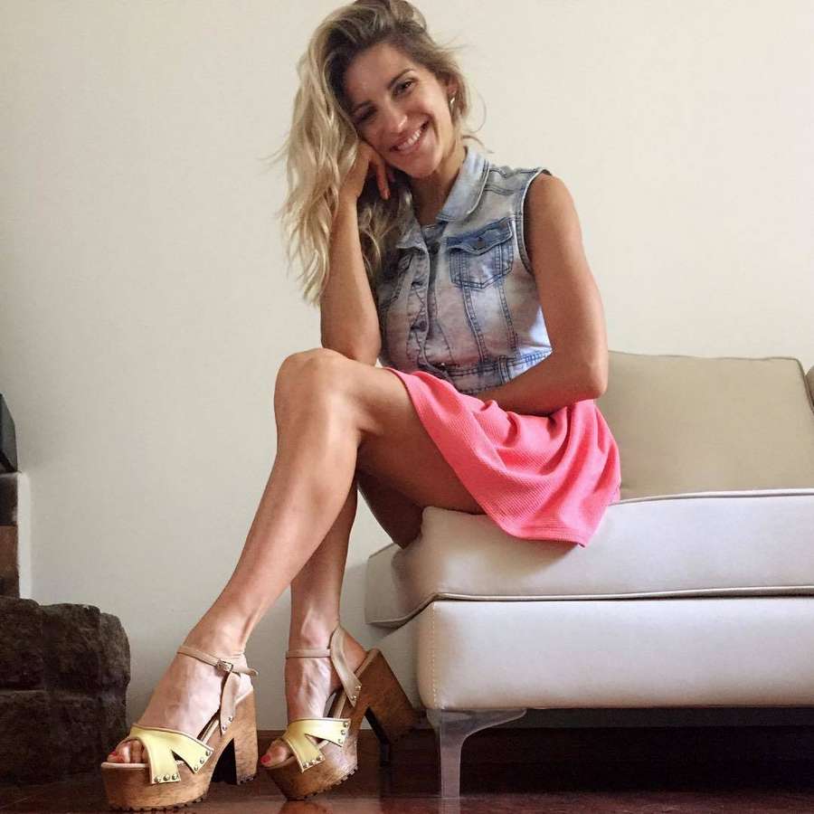 Macarena Rinaldi Feet