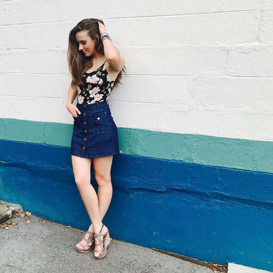 Maggie Baugh Feet