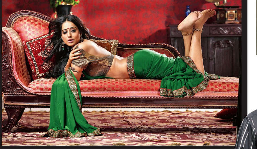 Mahie Gill Feet