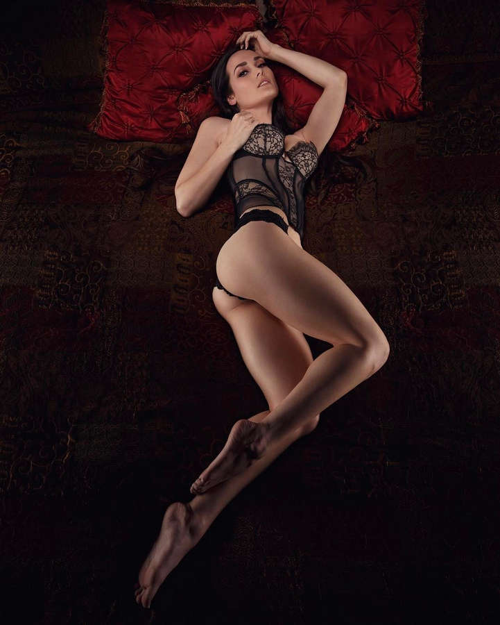 Niece Waidhofer Feet