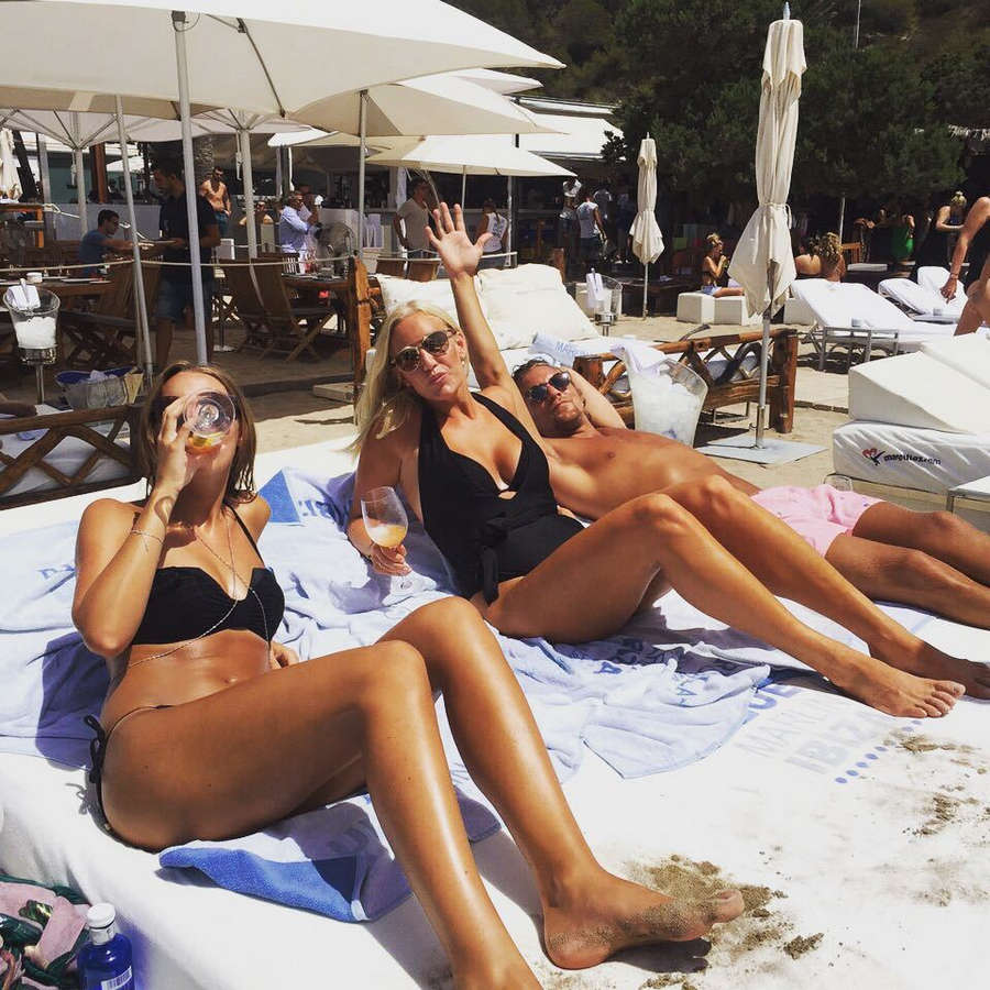 Petra Tungarden Feet