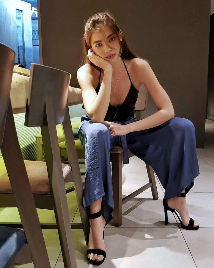Rhian Ramos Feet