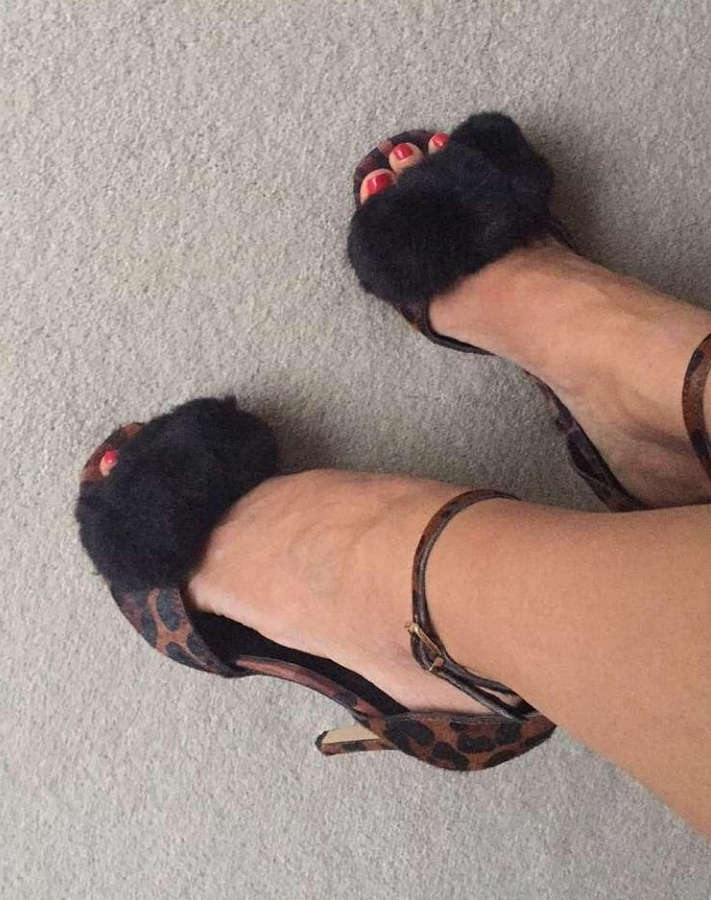 Rosanna Davison Feet