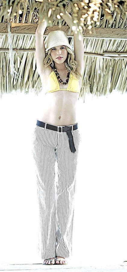 Sharon Hinnendael Feet