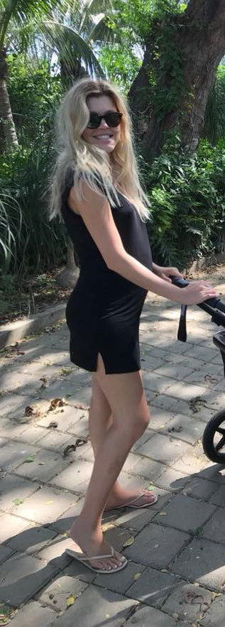 Sharon Hinnendael Feet