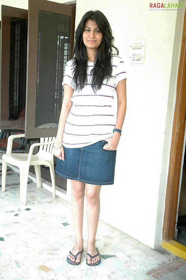 Shreya Dhanwanthary Feet