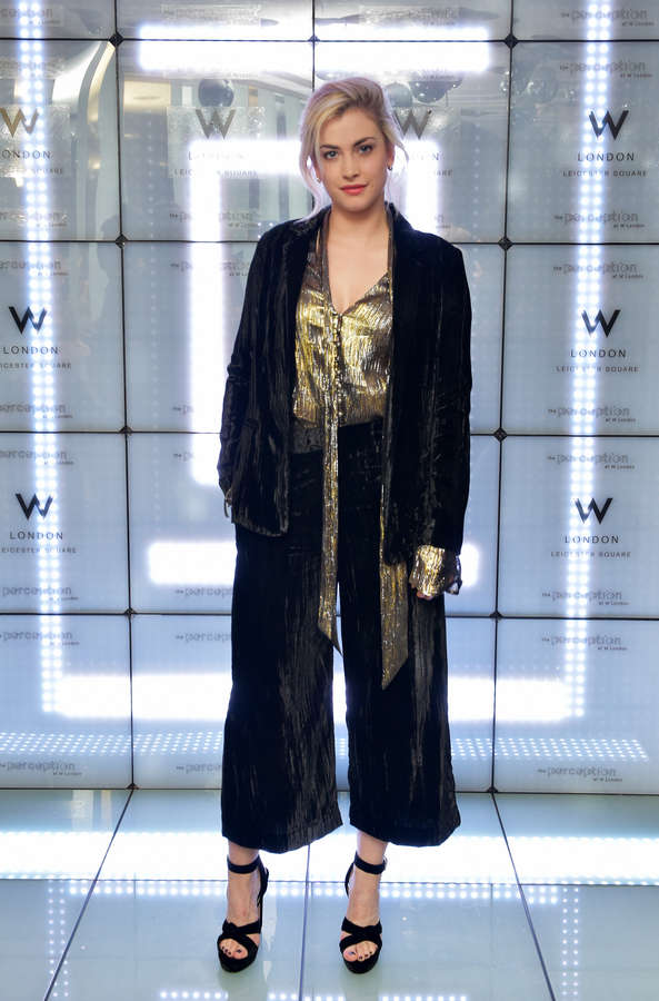 Stefanie Martini Feet