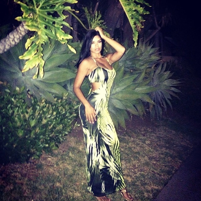 Suelyn Medeiros Feet