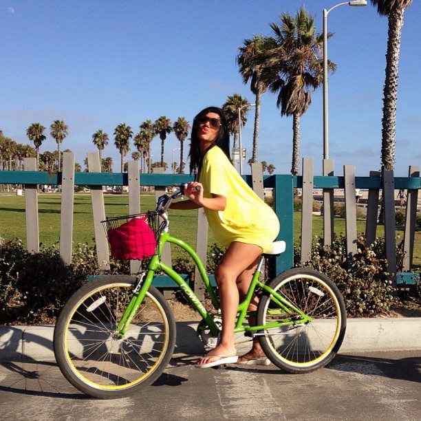 Suelyn Medeiros Feet