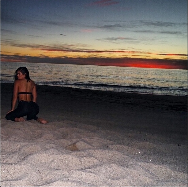 Suelyn Medeiros Feet