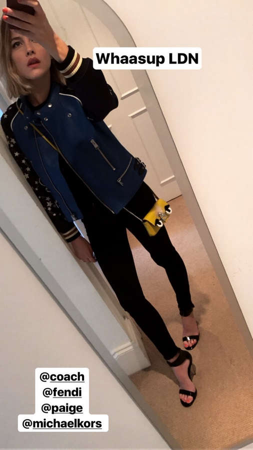 Tess Ward Feet