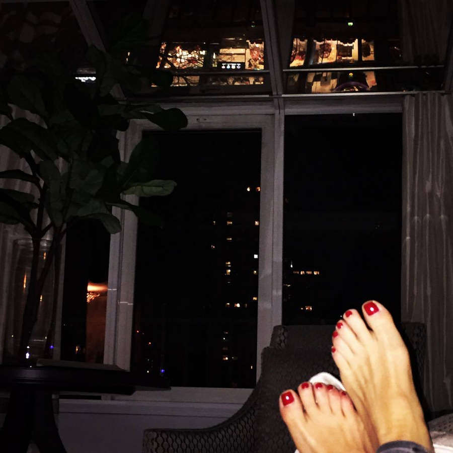 Tracey Ruggiero Feet