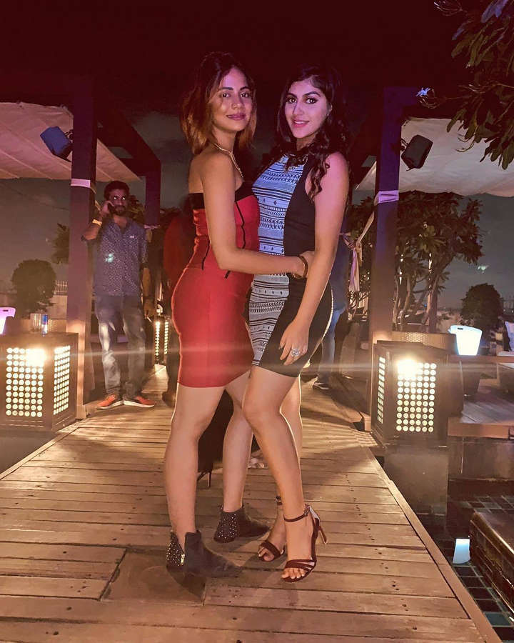 Yaashika Aanand Feet