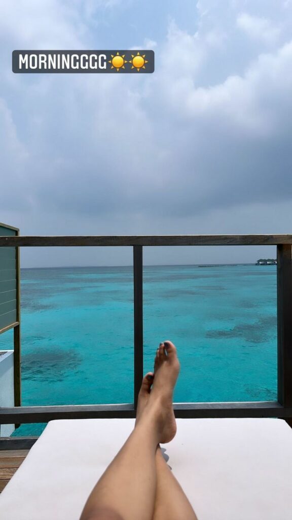 Anushka Sen Feet (24 pictures)
