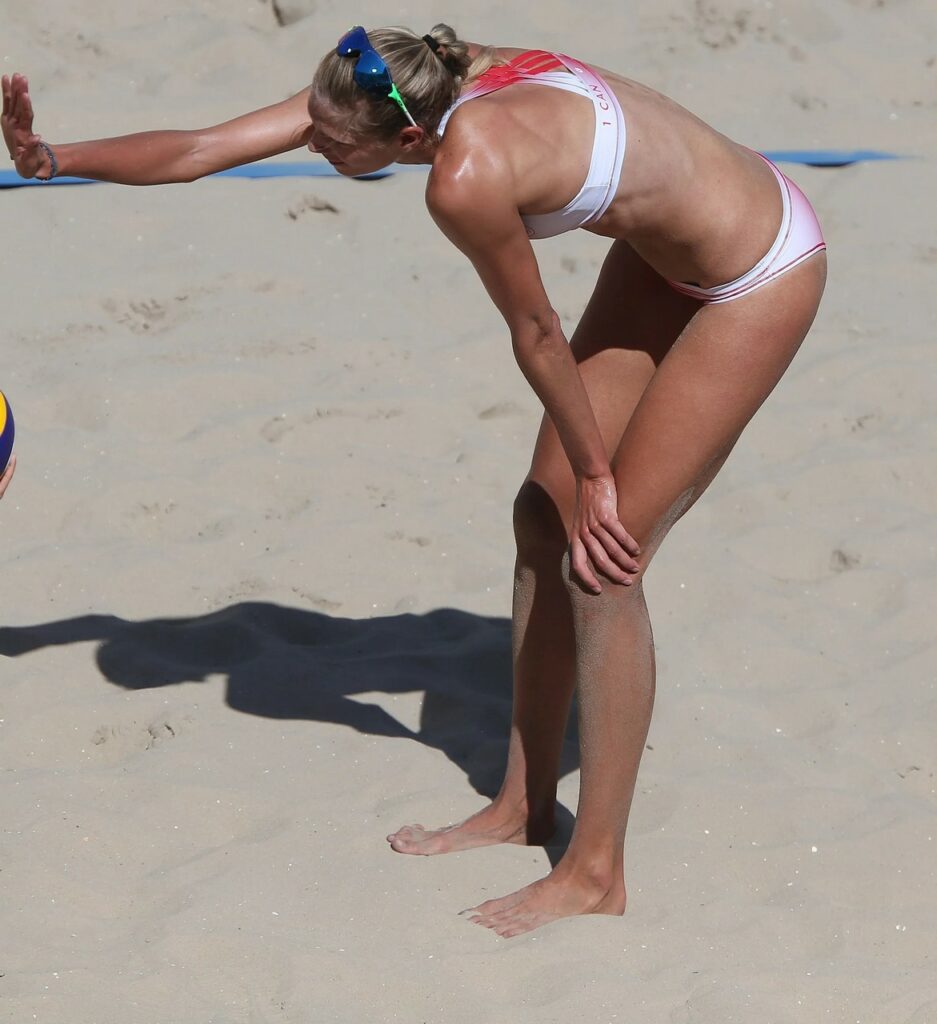 Sarah Pavan Feet (25 photos)