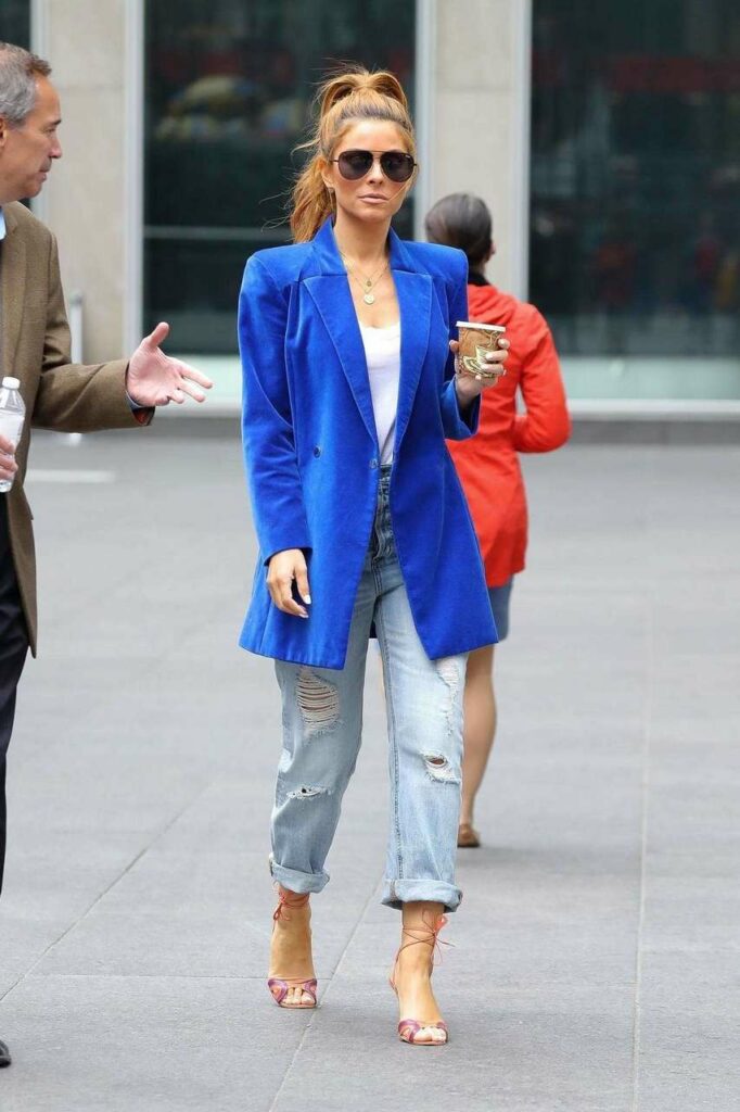 Maria Menounos Feet (17 sexy-photos)