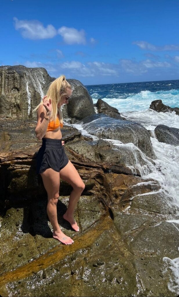 Brittany Matthews Feet (5 images)