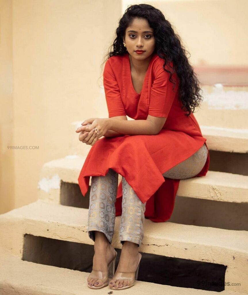 Krisha Kurup Feet (9 photos)