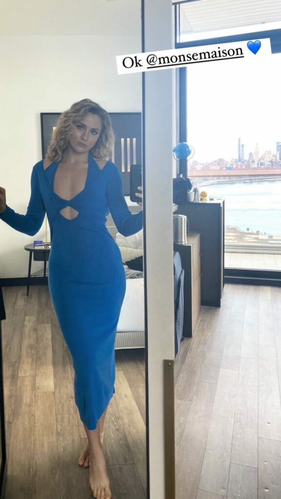 Shantel Vansanten Feet (7 pics)