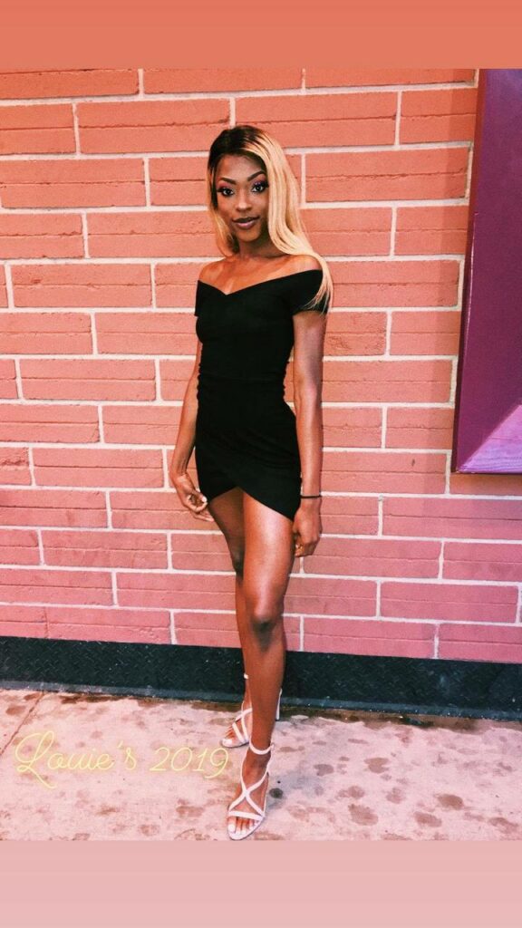 Miracle Onyemaobi Feet (7 photos)