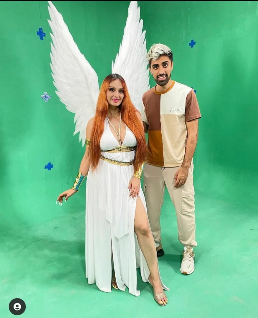 Lana Rose Feet (4 images)