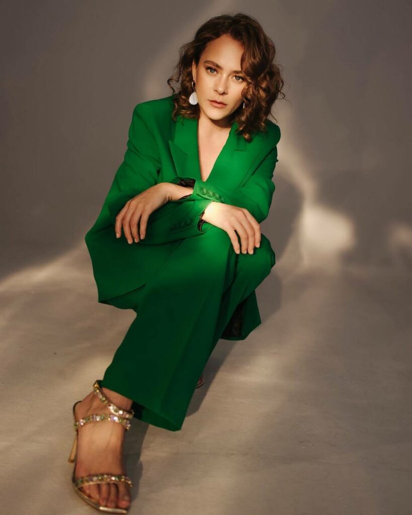 Aglaya Tarasova Feet (8 images)