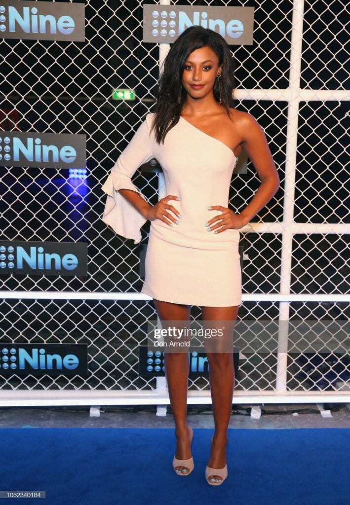 Shalom Brune Franklin Feet (7 images)